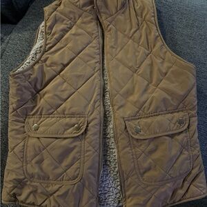 Women`s Small Love Tree Vest with pockets. Tan Soft Fur Zippered  HI